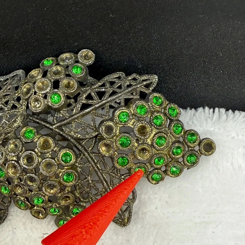 Vintage Brooch Grape Cluster Green Rhinestone Filigree Leaf Silver Tone READ